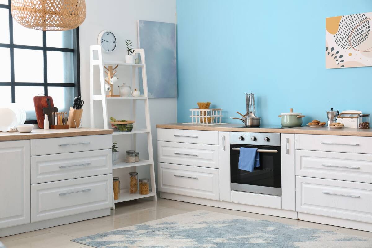 Comment la peinture lessivable facilite-t-elle l&rsquo;entretien dans une cuisine familiale ? Pfastatt